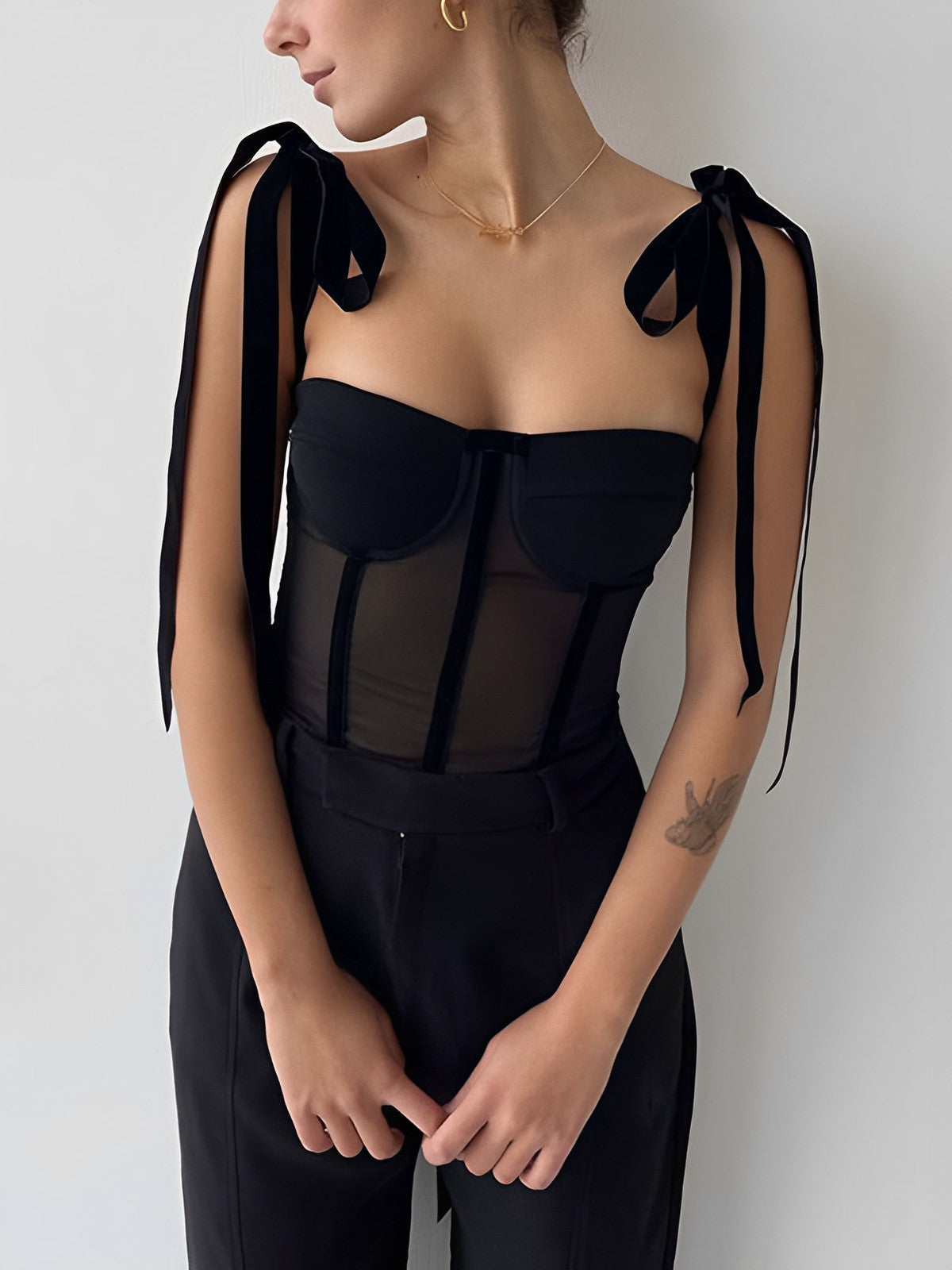 Yana - Elegante Zwarte Mesh Corset Top voor Vrouwen