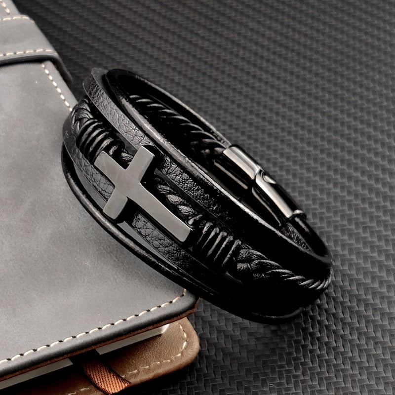 Nolan - Stijlvolle Zwarte Cross Armband voor Mannen